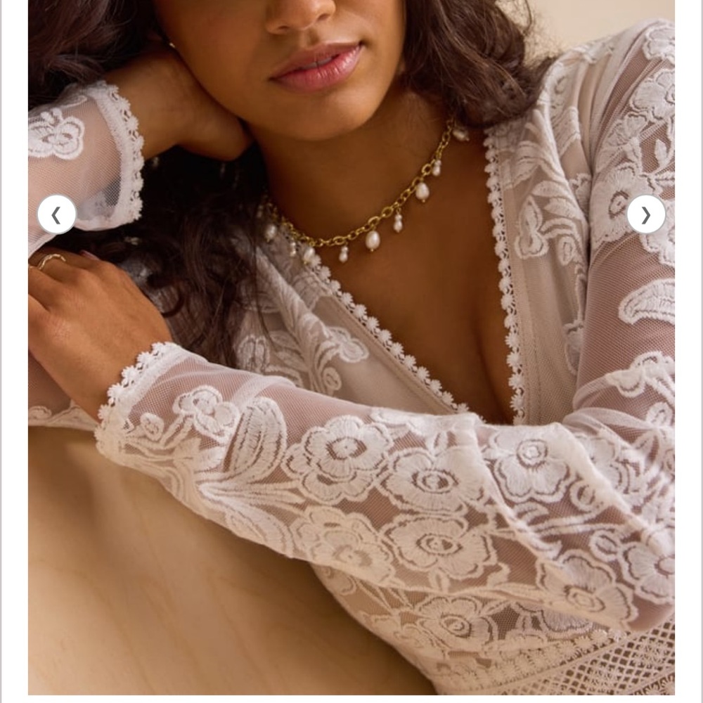 Altar'd State White Lace Long-Sleeve Crop Top - Picture 4 of 4